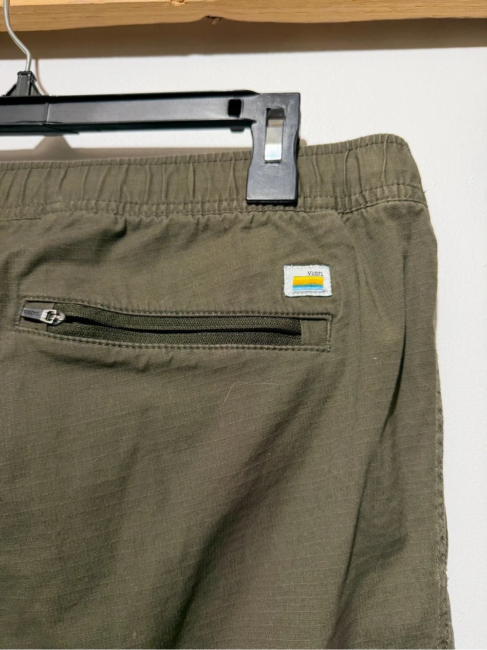 Vuori Olive Green Drawstring Joggers